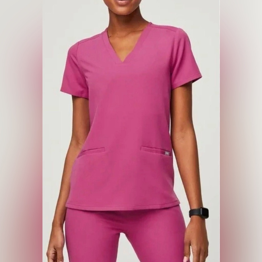 Figs electric orchid casma top size xs